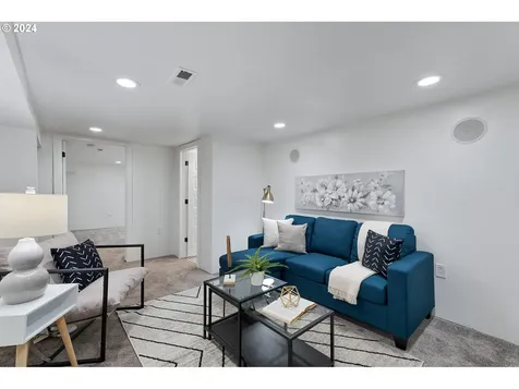 1185 Sw Stephenson Court Portland OR 97219