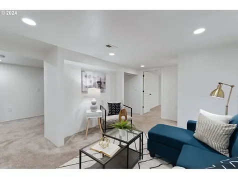 1185 Sw Stephenson Court Portland OR 97219