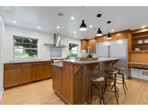 1185 Sw Stephenson Court Portland OR 97219