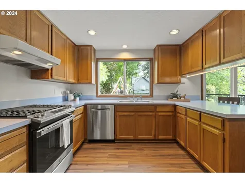 3535 Sw Pomona Street Portland OR 97219