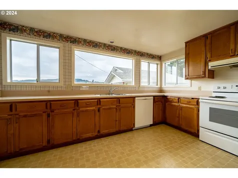 17084 Silver Falls Highway SE Sublimity OR 97385