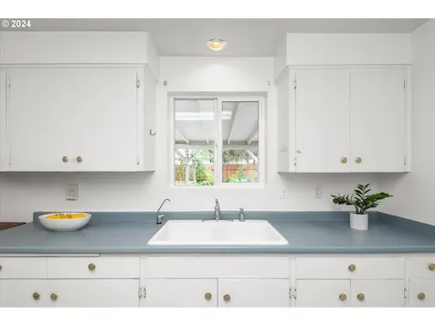 2660 Tyler Street Eugene OR 97405