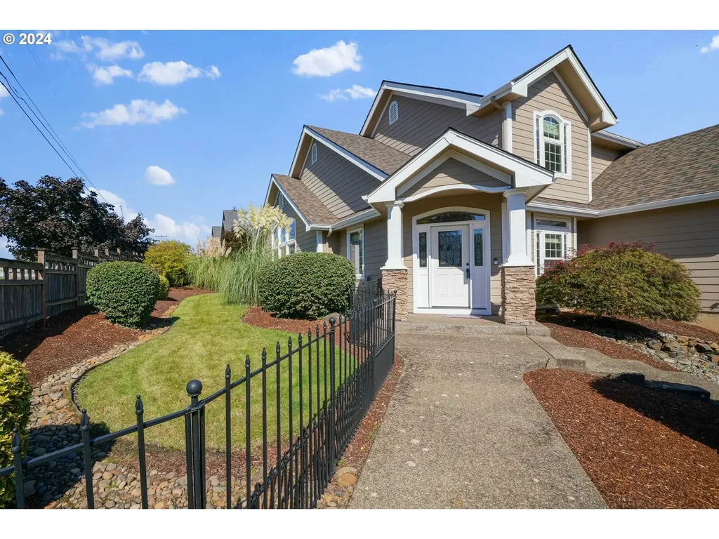 1002 SE Barberry Avenue Dallas OR 97338