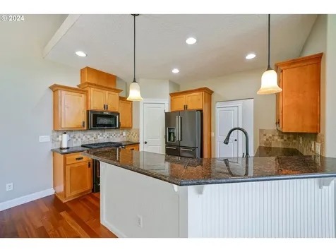 1002 SE Barberry Avenue Dallas OR 97338