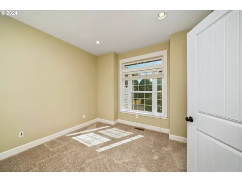 1002 SE Barberry Avenue Dallas OR 97338