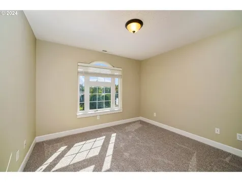 1002 SE Barberry Avenue Dallas OR 97338