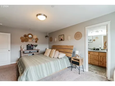 140 N 44th Place Ridgefield WA 98642