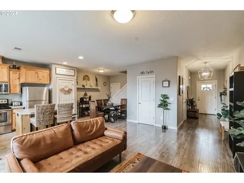 140 N 44th Place Ridgefield WA 98642
