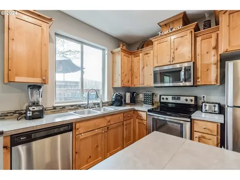 140 N 44th Place Ridgefield WA 98642