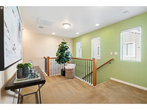 301 NE Idyl Way Hillsboro OR 97124
