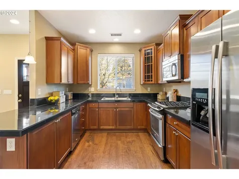 301 NE Idyl Way Hillsboro OR 97124