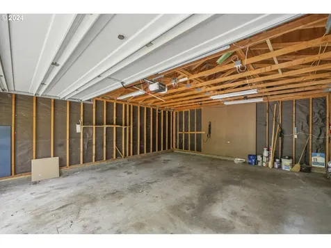 6004 SE Harold Street Portland OR 97206