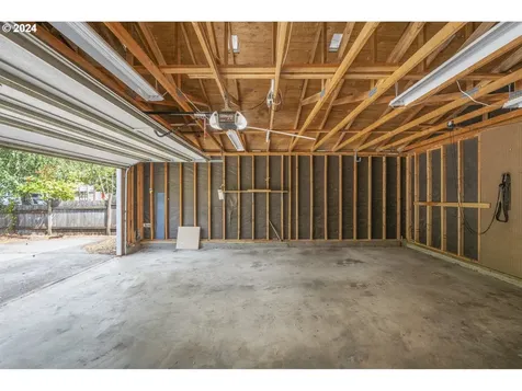 6004 SE Harold Street Portland OR 97206