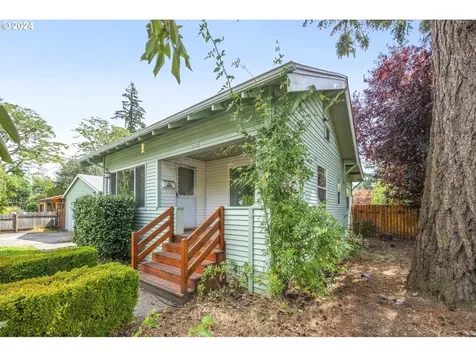 6004 SE Harold Street Portland OR 97206