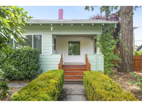 6004 SE Harold Street Portland OR 97206
