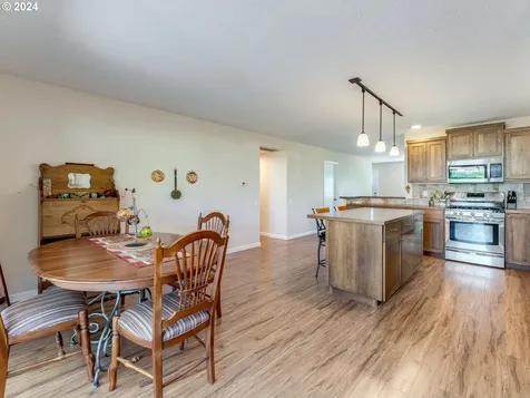 15685 Sw Old Orchard Place Portland OR 97224