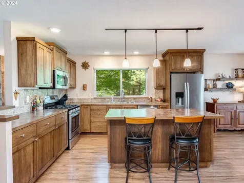 15685 Sw Old Orchard Place Portland OR 97224