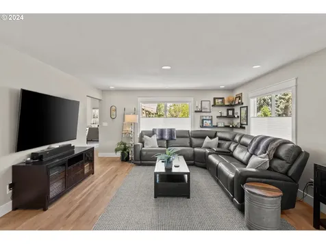 14470 SW 100th Avenue Portland OR 97224