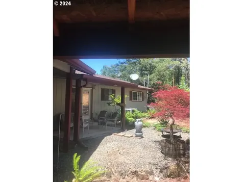 330 Se Terrace Drive Roseburg OR 97470