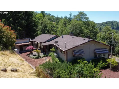 330 Se Terrace Drive Roseburg OR 97470