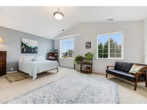 1704 E 1st Way La Center WA 98629