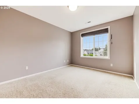 1704 E 1st Way La Center WA 98629