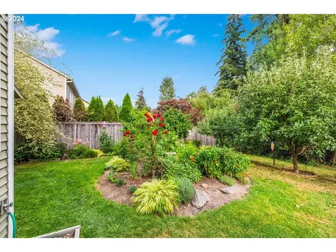 1704 E 1st Way La Center WA 98629