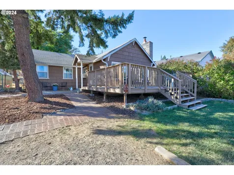 3022 W 10th Street The Dalles OR 97058