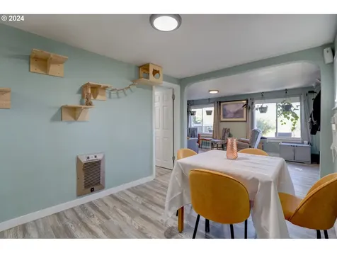 3022 W 10th Street The Dalles OR 97058