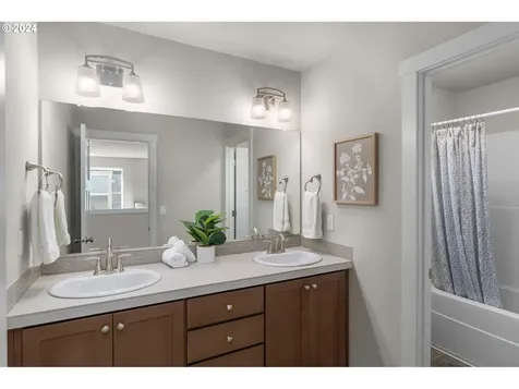 6746 SE Provence Street Hillsboro OR 97123