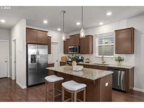 6746 SE Provence Street Hillsboro OR 97123