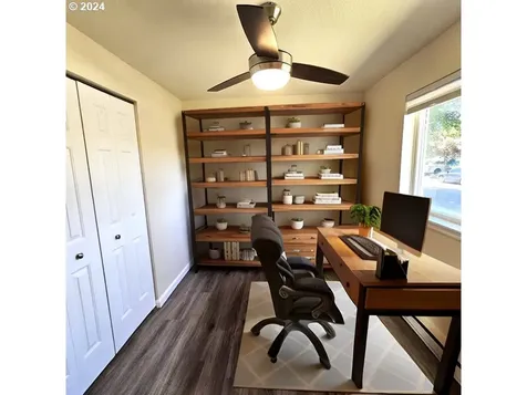 156 Lancaster Avenue Roseburg OR 97471