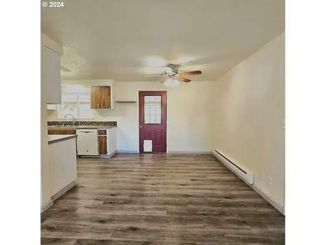 156 Lancaster Avenue Roseburg OR 97471