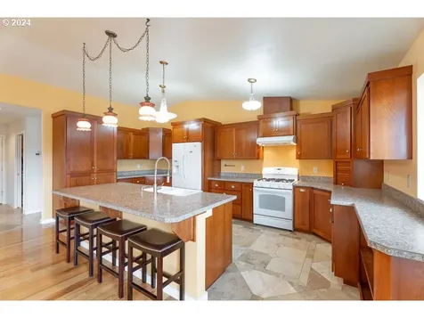 2253 Dairy Loop Road Roseburg OR 97471