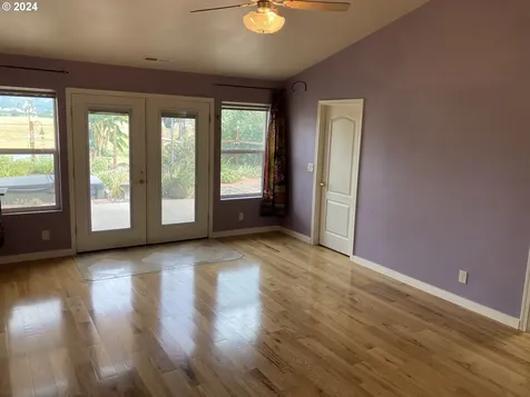 2253 Dairy Loop Road Roseburg OR 97471