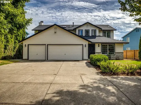 262 Ne Lenox Street Hillsboro OR 97124