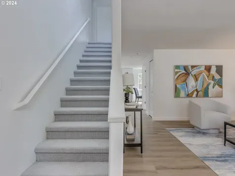 262 Ne Lenox Street Hillsboro OR 97124