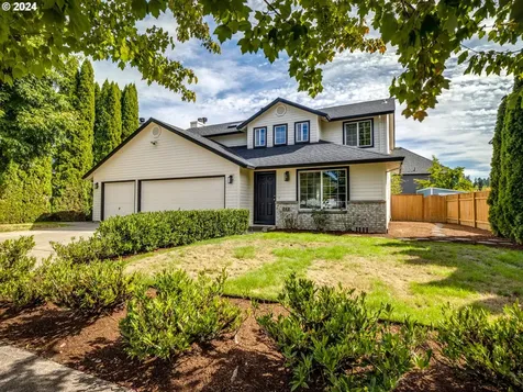 262 Ne Lenox Street Hillsboro OR 97124