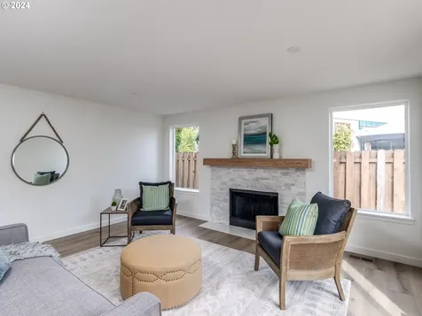 262 Ne Lenox Street Hillsboro OR 97124