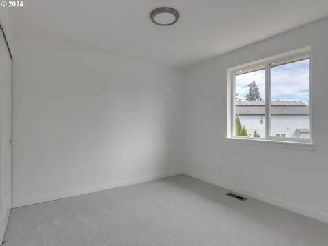 262 Ne Lenox Street Hillsboro OR 97124