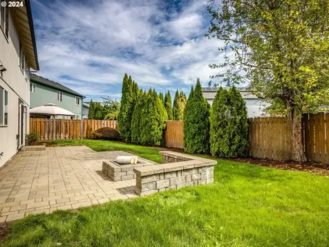 262 Ne Lenox Street Hillsboro OR 97124