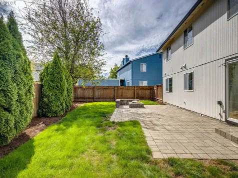 262 Ne Lenox Street Hillsboro OR 97124