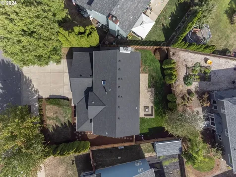 262 Ne Lenox Street Hillsboro OR 97124