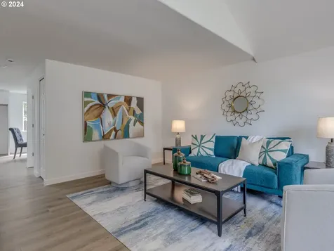 262 Ne Lenox Street Hillsboro OR 97124