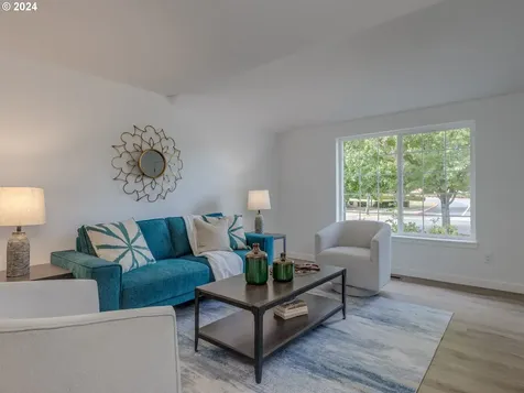 262 Ne Lenox Street Hillsboro OR 97124