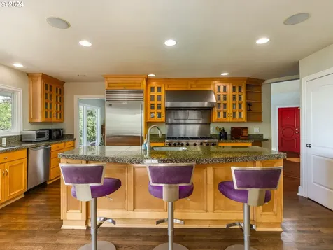 3200 NW Greenbriar Terrace Portland OR 97210