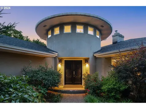 3200 NW Greenbriar Terrace Portland OR 97210