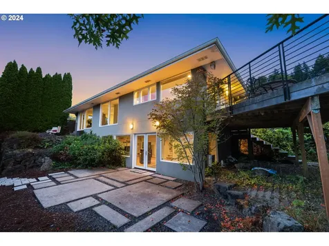 3200 NW Greenbriar Terrace Portland OR 97210