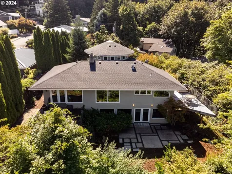 3200 NW Greenbriar Terrace Portland OR 97210