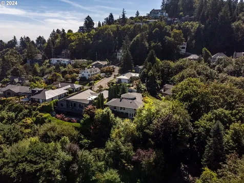 3200 NW Greenbriar Terrace Portland OR 97210
